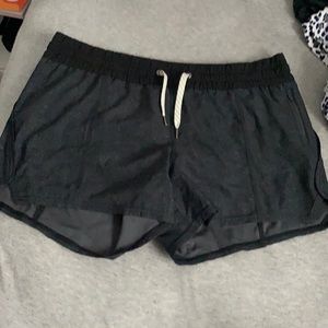 brand new vuori shorts